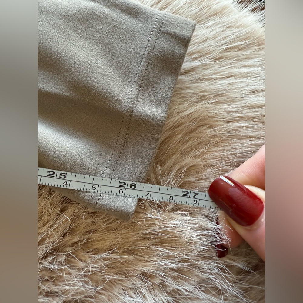 Buttery Soft Taupe / Grey High-Waisted Legging - Picture 4 of 5